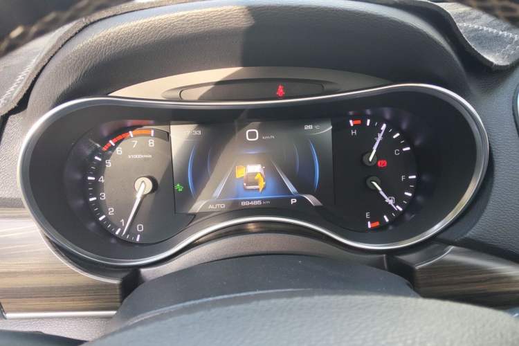 Used Haval H9 2017 2.0T Gasoline 4x4 Premium 5-Seater Instrument Cluster