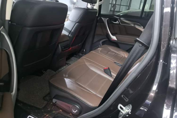 Used Haval H9 2017 2.0T Gasoline 4x4 Luxury 7-Seater Left Rear Seat