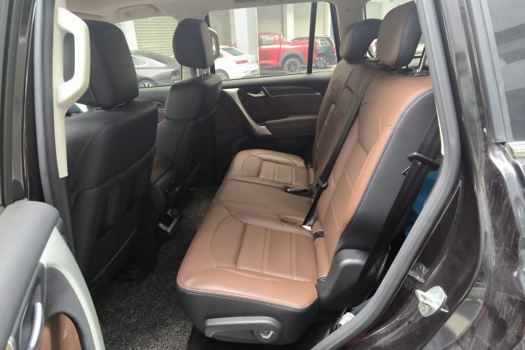 Used Haval H9 2017 2.0T Gasoline 4x4 Luxury 7-Seater Left Rear Seat