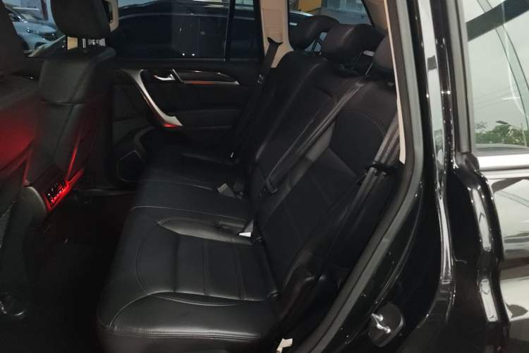 Used Haval H9 2017 2.0T Gasoline 4x4 Luxury 7-Seater Left Rear Seat