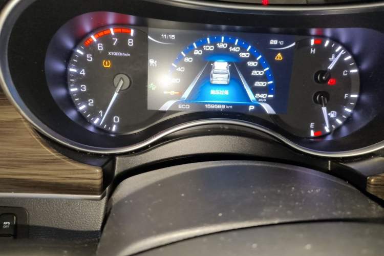 Used Haval H9 2017 2.0T Gasoline 4x4 Premium 5-Seater Odometer Close Up