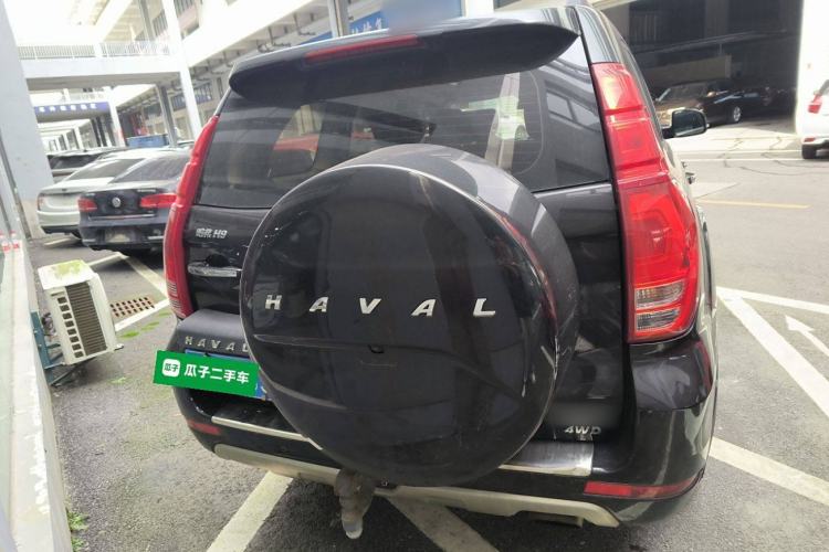 Used Haval H9 2017 2.0T Gasoline 4x4 Luxury 7-Seater Rear