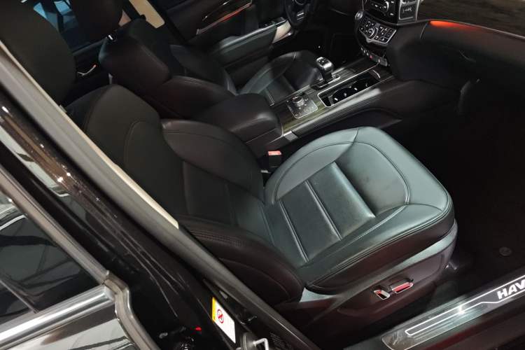 Used Haval H9 2017 2.0T Gasoline 4x4 Luxury 7-Seater Right Front Seat