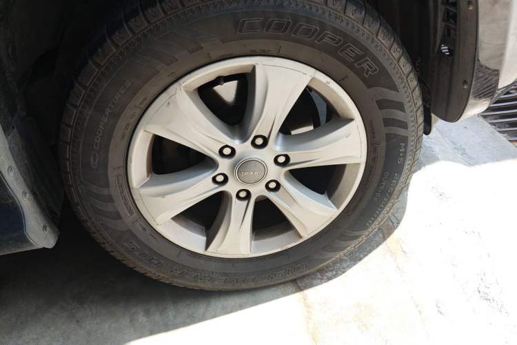 Used Haval H9 2017 2.0T Gasoline 4x4 Luxury 7-Seater Right Front Wheel Hub