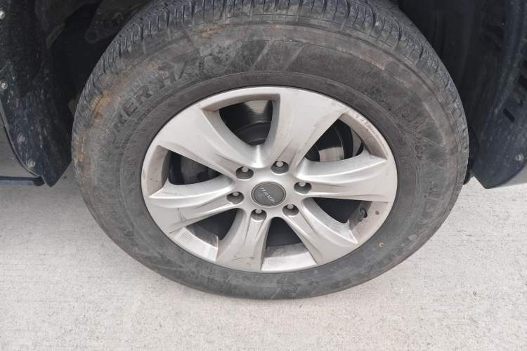 Used Haval H9 2017 2.0T Gasoline 4x4 Luxury 7-Seater Right Front Wheel Hub