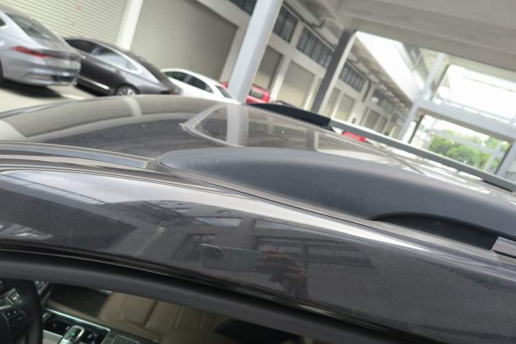 Used Haval H9 2017 2.0T Gasoline 4x4 Luxury 7-Seater Roof