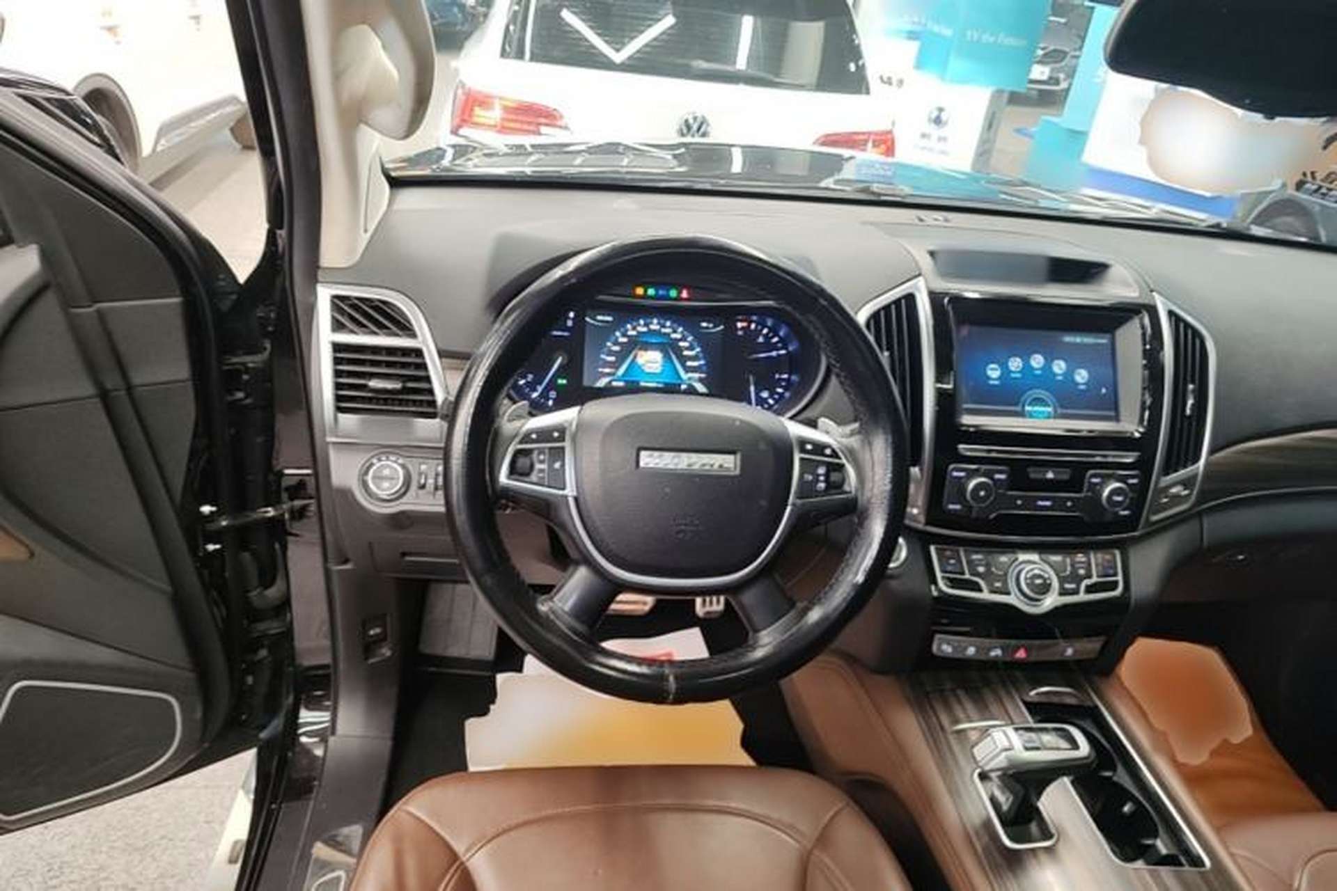 Used Haval H9 2017 2.0T Gasoline 4x4 Comfort Edition 7-Seater Steering Wheel