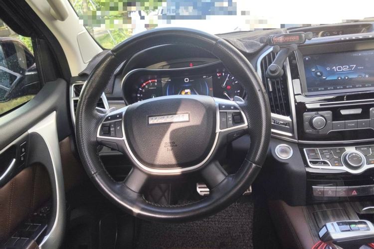 Used Haval H9 2017 2.0T Gasoline 4x4 Premium 5-Seater Steering Wheel