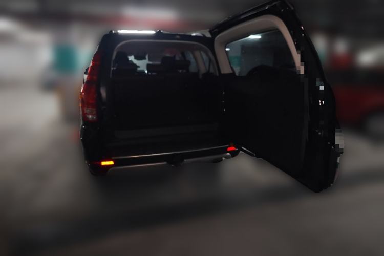 Used Haval H9 2017 2.0T Gasoline 4x4 Luxury 7-Seater Trunk