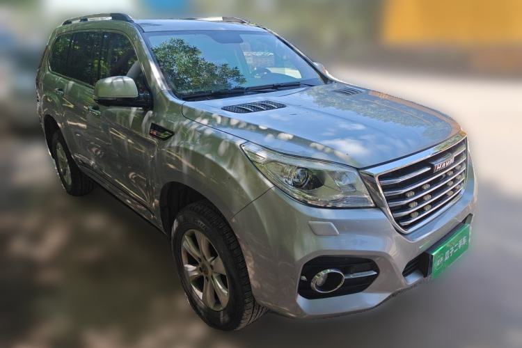 Used Haval H9 2017 2.0T Gasoline 4x4 Premium 5-Seater Front Right 45 Deg