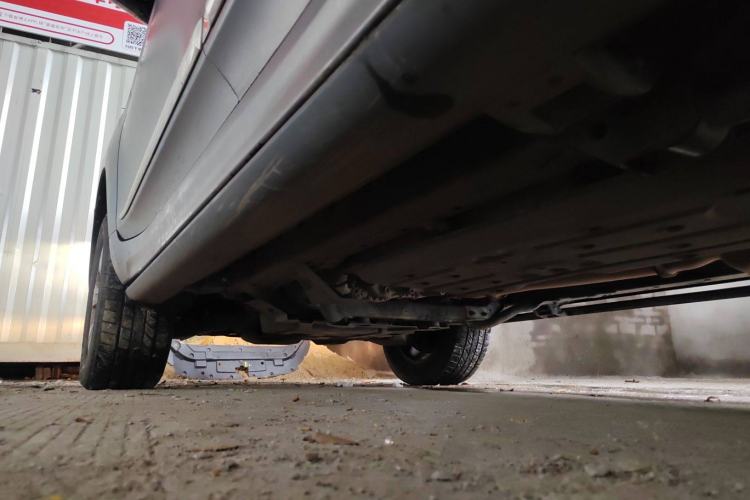 Used Haval H9 2017 2.0T Diesel 4x4 Premium 5-Seater Left Side Sill