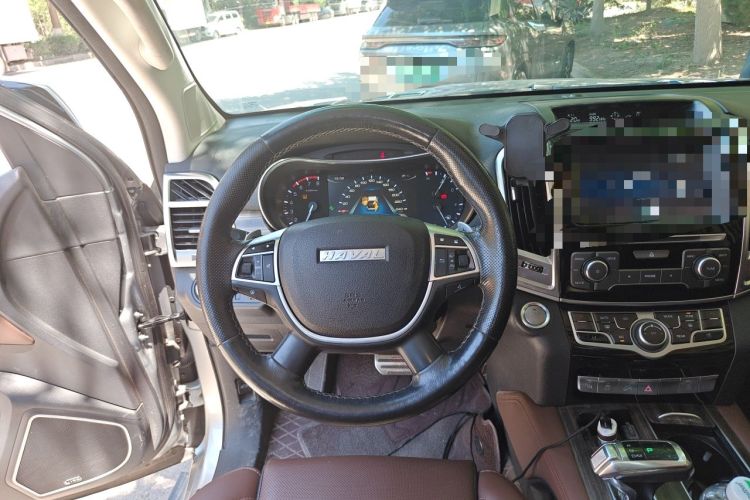 Used Haval H9 2017 2.0T Gasoline 4x4 Premium 5-Seater Steering Wheel