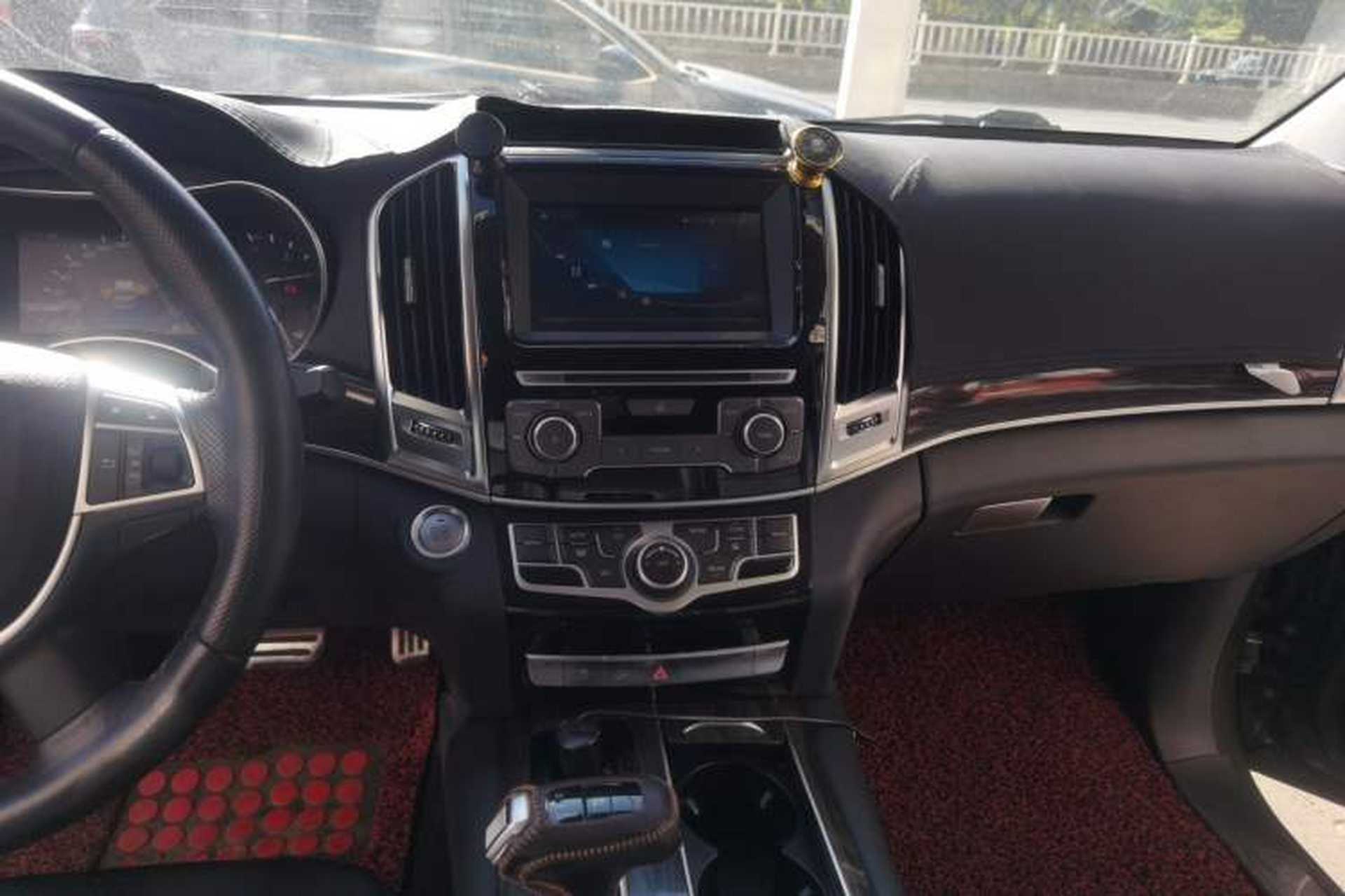 Used Haval H9 2017 2.0T Diesel 4x4 Comfort Edition 5 Seats Audio And AC Panel