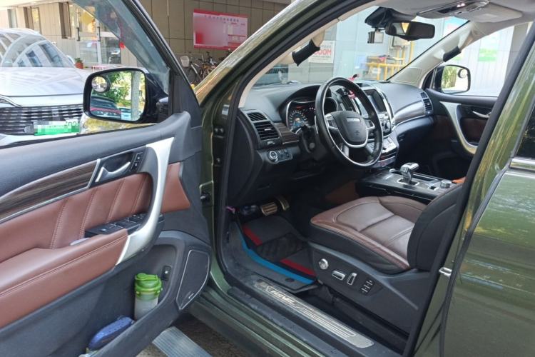 Used Haval H9 2017 2.0T Diesel 4x4 Luxury 7-Seater Driver Seat