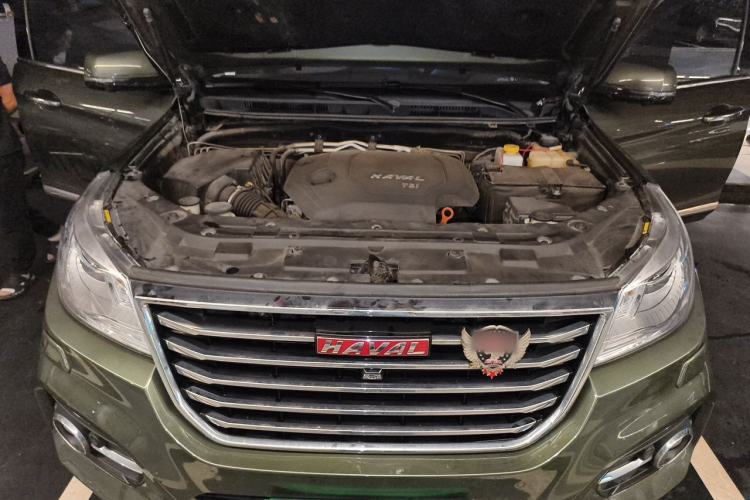 Used Haval H9 2017 2.0T Diesel 4x4 Luxury 7-Seater Engine Bay
