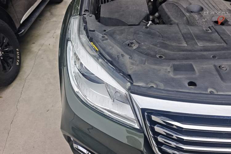 Used Haval H9 2017 2.0T Gasoline 4x4 Comfort Edition 5 Seats Engine Bay Right