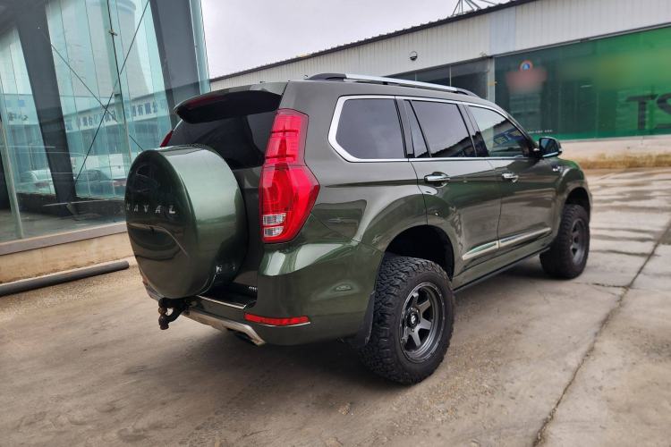 Used Haval H9 2017 2.0T Gasoline 4x4 Premium 5-Seater Exterior 3