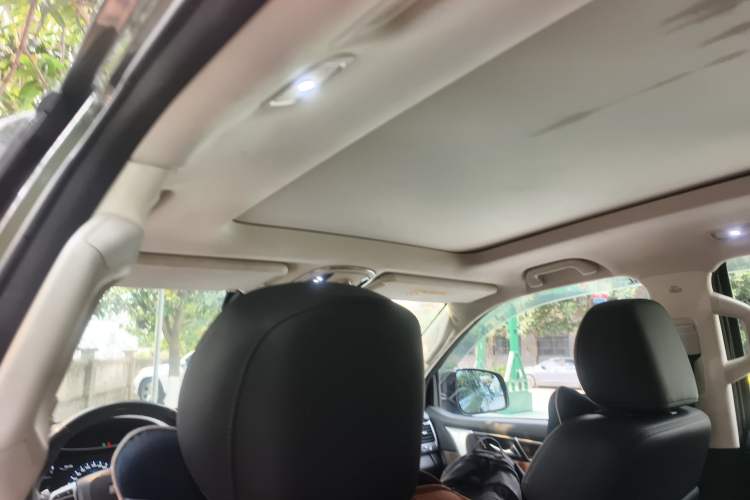Used Haval H9 2017 2.0T Diesel 4x4 Premium 5-Seater Headliner