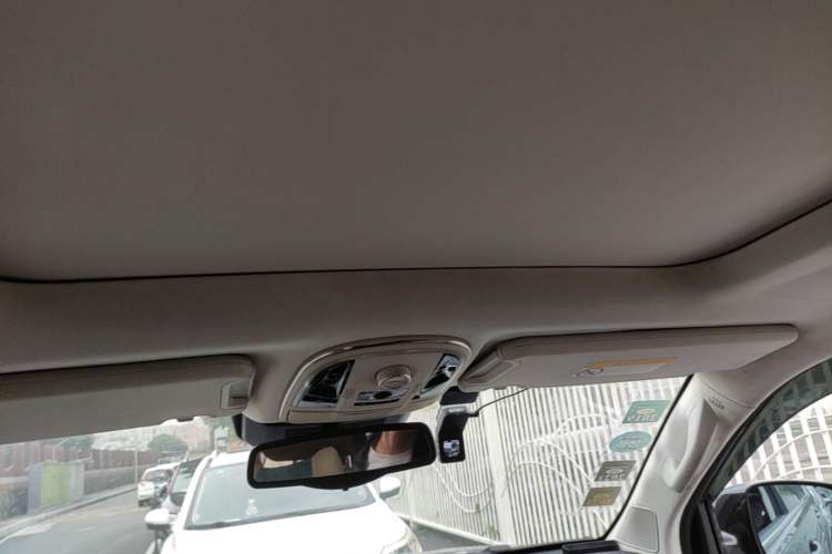 Used Haval H9 2017 2.0T Gasoline 4x4 Premium 5-Seater Headliner