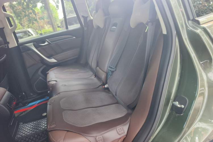 Used Haval H9 2017 2.0T Gasoline 4x4 Premium 5-Seater Left Rear Seat