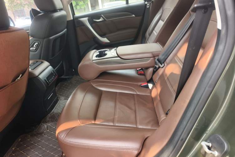Used Haval H9 2017 2.0T Diesel 4x4 Premium 5-Seater Left Rear Seat