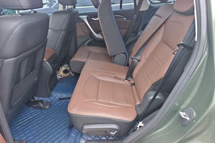 Used Haval H9 2017 2.0T Gasoline 4x4 Comfort Edition 5 Seats Left Rear Seat