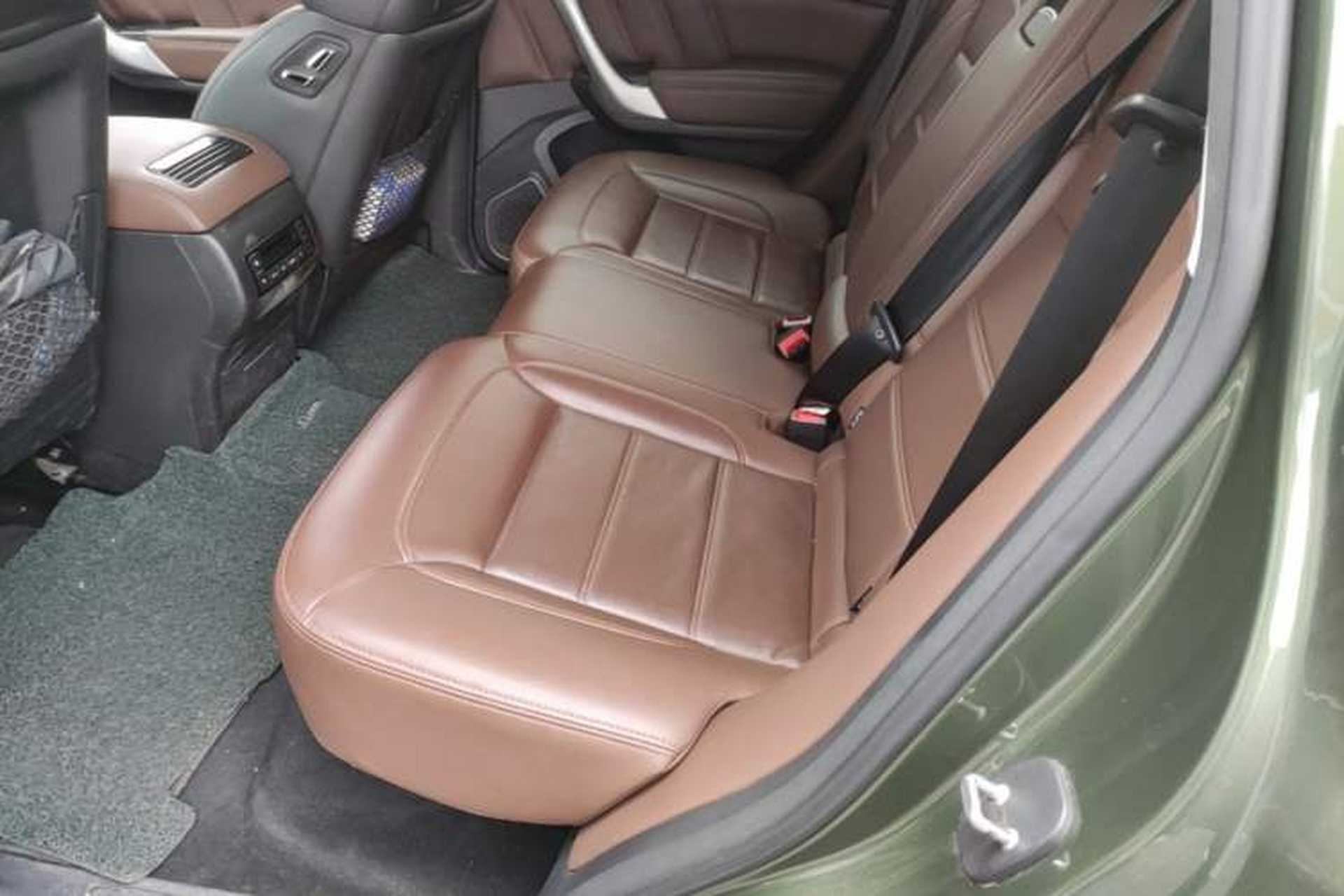 Used Haval H9 2017 2.0T Gasoline 4x4 Premium 5-Seater Left Rear Seat