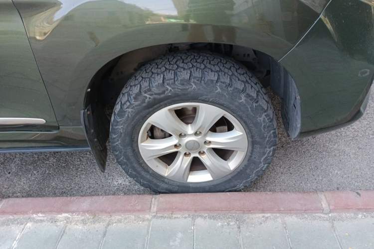 Used Haval H9 2017 2.0T Diesel 4x4 Luxury 7-Seater Right Front Wheel Hub