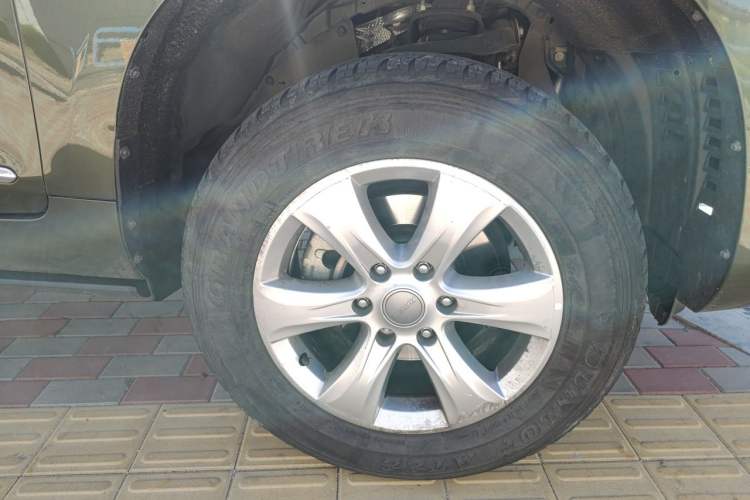 Used Haval H9 2017 2.0T Gasoline 4x4 Luxury 7-Seater Right Front Wheel Hub