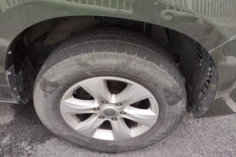 Used Haval H9 2017 2.0T Gasoline 4x4 Premium 5-Seater Right Front Wheel Hub
