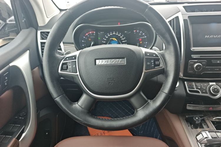 Used Haval H9 2017 2.0T Gasoline 4x4 Comfort Edition 5 Seats Steering Wheel