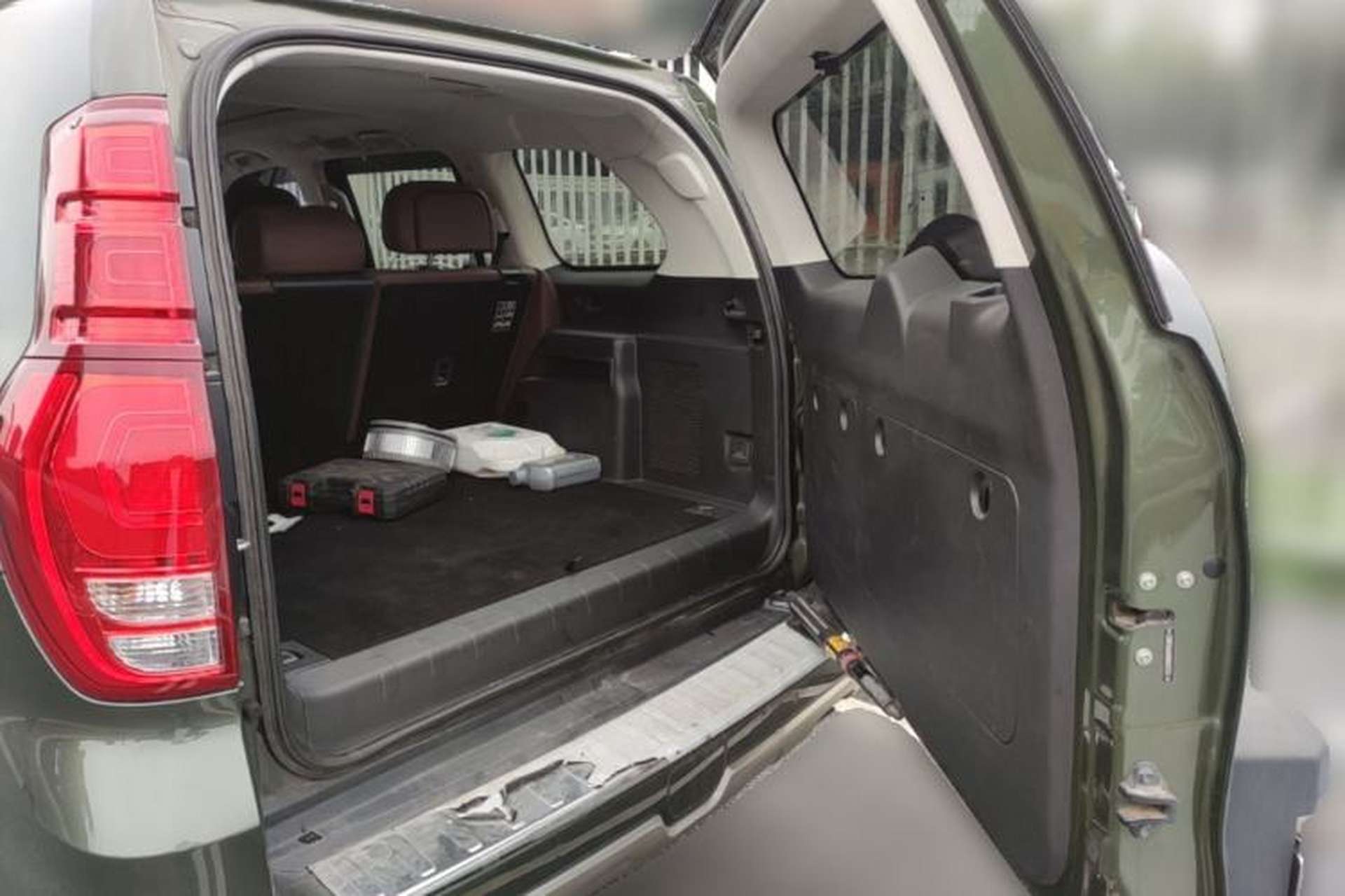 Used Haval H9 2017 2.0T Gasoline 4x4 Premium 5-Seater Trunk
