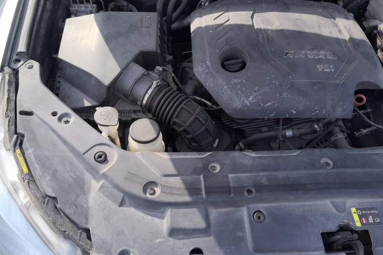 Used Haval H9 2017 2.0T Diesel 4x4 Premium 5-Seater Engine Bay Right