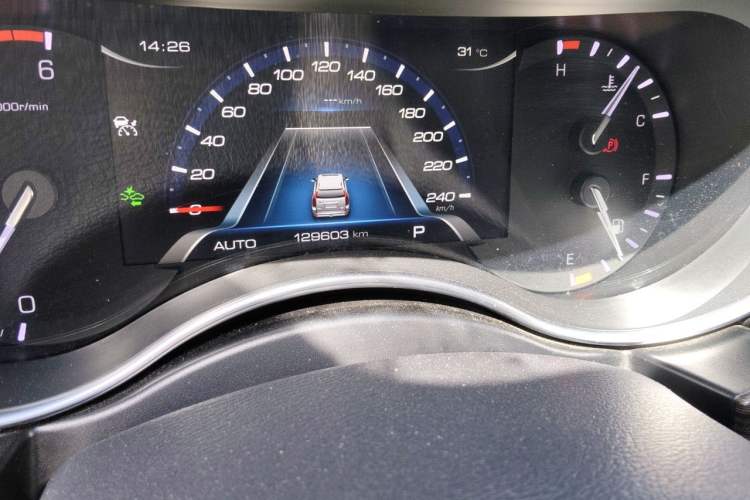 Used Haval H9 2017 2.0T Diesel 4x4 Premium 5-Seater Odometer Close Up