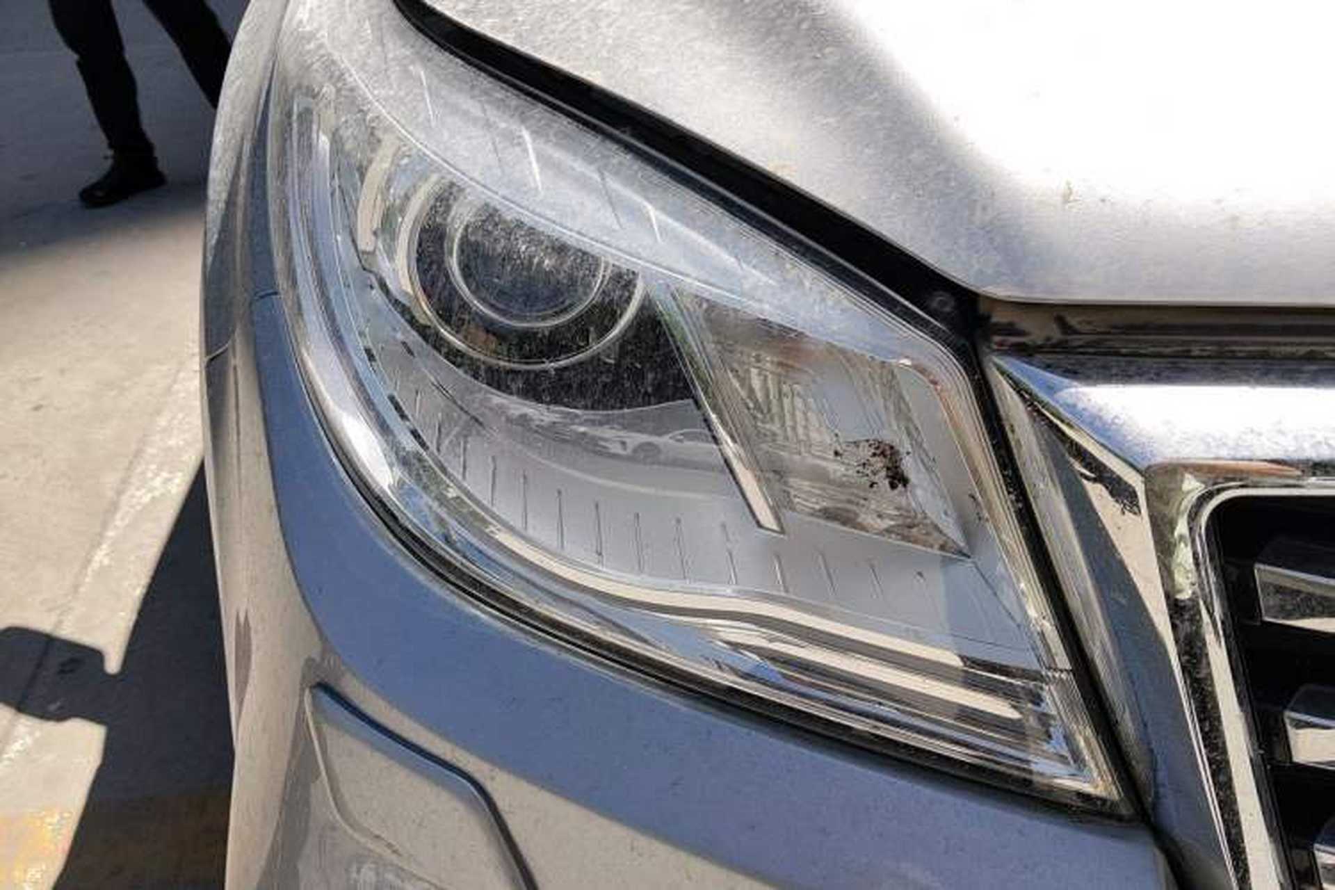 Used Haval H9 2017 2.0T Diesel 4x4 Premium 5-Seater Right Front Headlight
