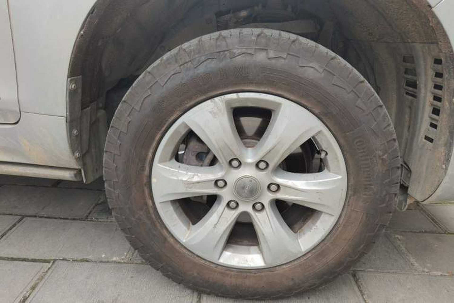 Used Haval H9 2017 2.0T Gasoline 4x4 Luxury 7-Seater Right Front Wheel Hub
