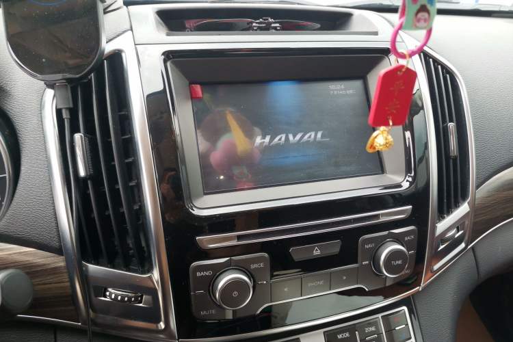 Used Haval H9 2017 2.0T Gasoline 4x4 Luxury 7-Seater Audio And AC Panel