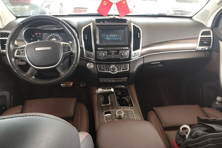 Used Haval H9 2017 2.0T Diesel 4x4 Premium 5-Seater Center Console