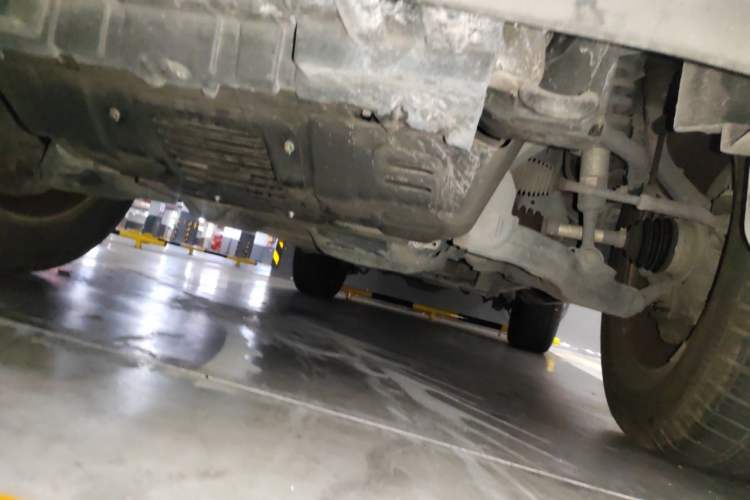 Used Haval H9 2017 2.0T Gasoline 4x4 Premium 5-Seater Chassis Front