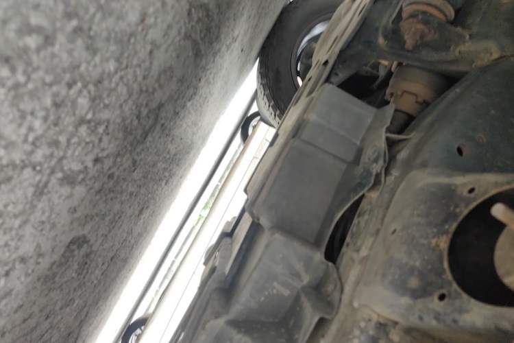 Used Haval H9 2017 2.0T Diesel 4x4 Premium 5-Seater Chassis Front Left
