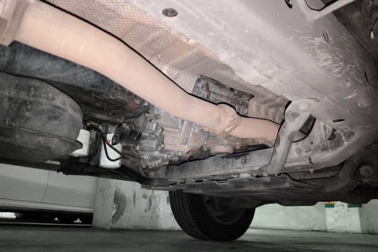 Used Haval H9 2017 2.0T Diesel 4x4 Premium 5-Seater Chassis Front Right