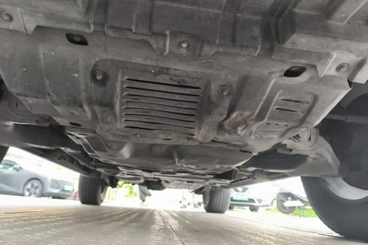 Used Haval H9 2017 2.0T Gasoline 4x4 Premium 5-Seater Chassis Front