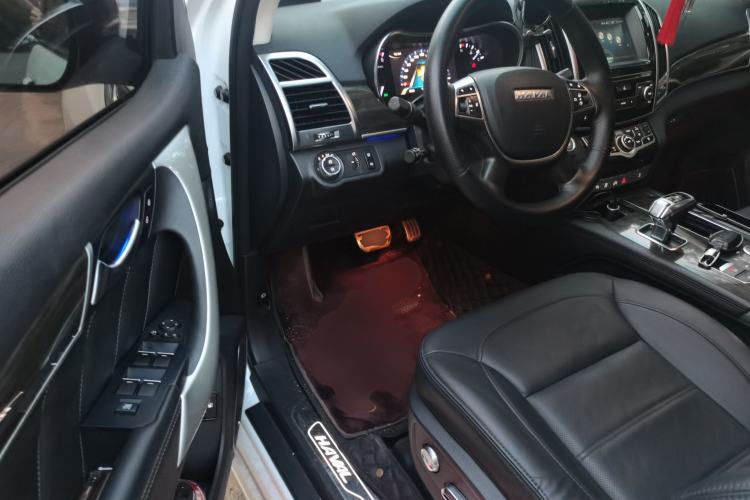 Used Haval H9 2017 2.0T Gasoline 4x4 Luxury 7-Seater Driver Seat
