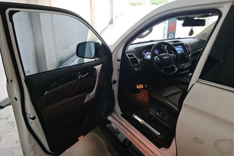 Used Haval H9 2017 2.0T Gasoline 4x4 Premium 5-Seater Driver Seat