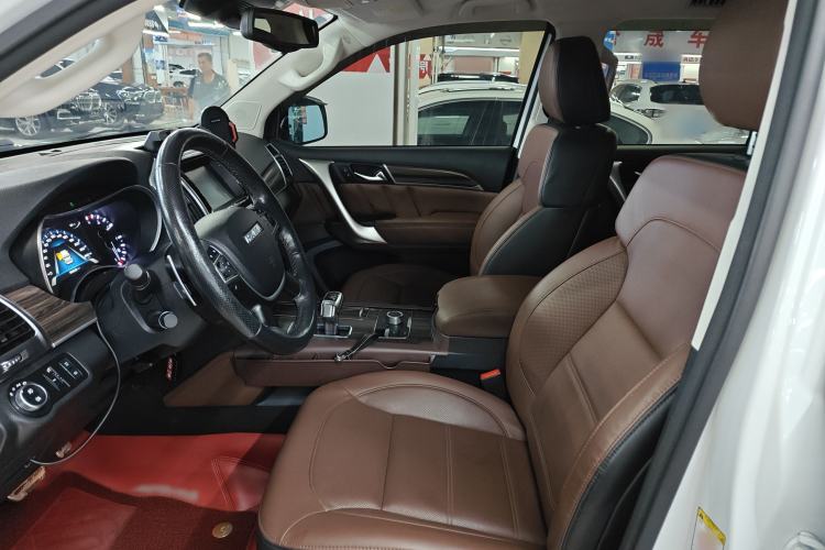 Used Haval H9 2017 2.0T Gasoline 4x4 Luxury 7-Seater Driver Seat