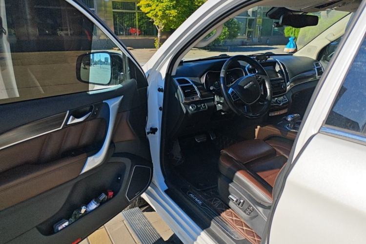 Used Haval H9 2017 2.0T Gasoline 4x4 Prestige Model 7 Seats Driver Seat