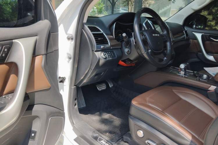 Used Haval H9 2017 2.0T Gasoline 4x4 Comfort Edition 5 Seats Driver Seat