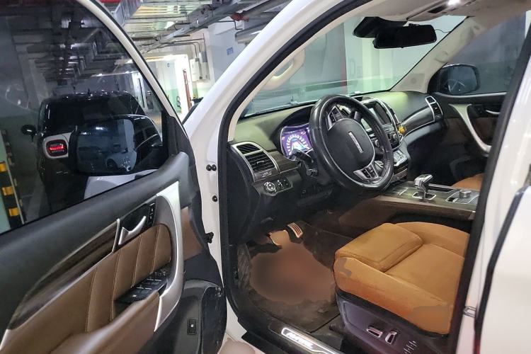 Used Haval H9 2017 2.0T Gasoline 4x4 Premium 5-Seater Driver Seat