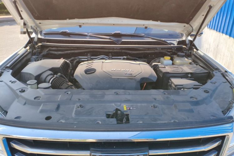 Used Haval H9 2017 2.0T Diesel 4x4 Luxury 7-Seater Engine Bay