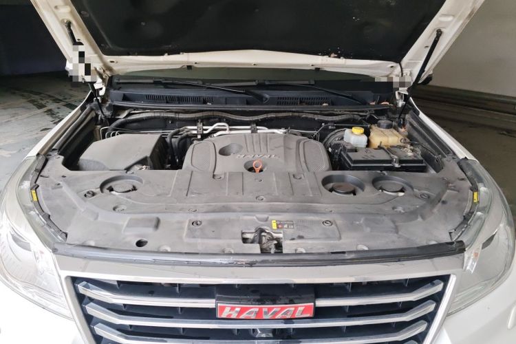 Used Haval H9 2017 2.0T Gasoline 4x4 Premium 5-Seater Engine Bay